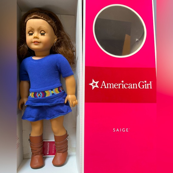 American Girl Saige - with Box and Pierced Ears - Picture 1 of 4